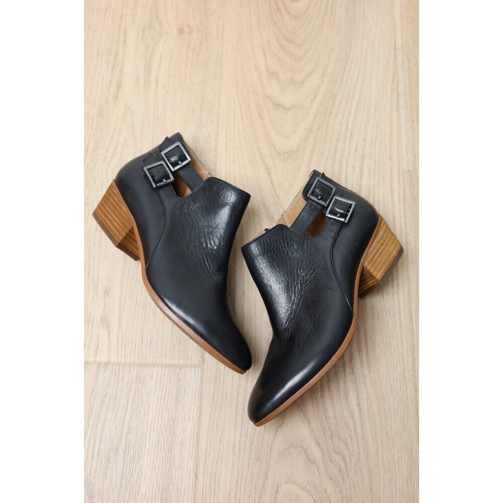 Clarks Spye Astro Women Black Bootie Size 8.5 Side Buckle & Side Zip